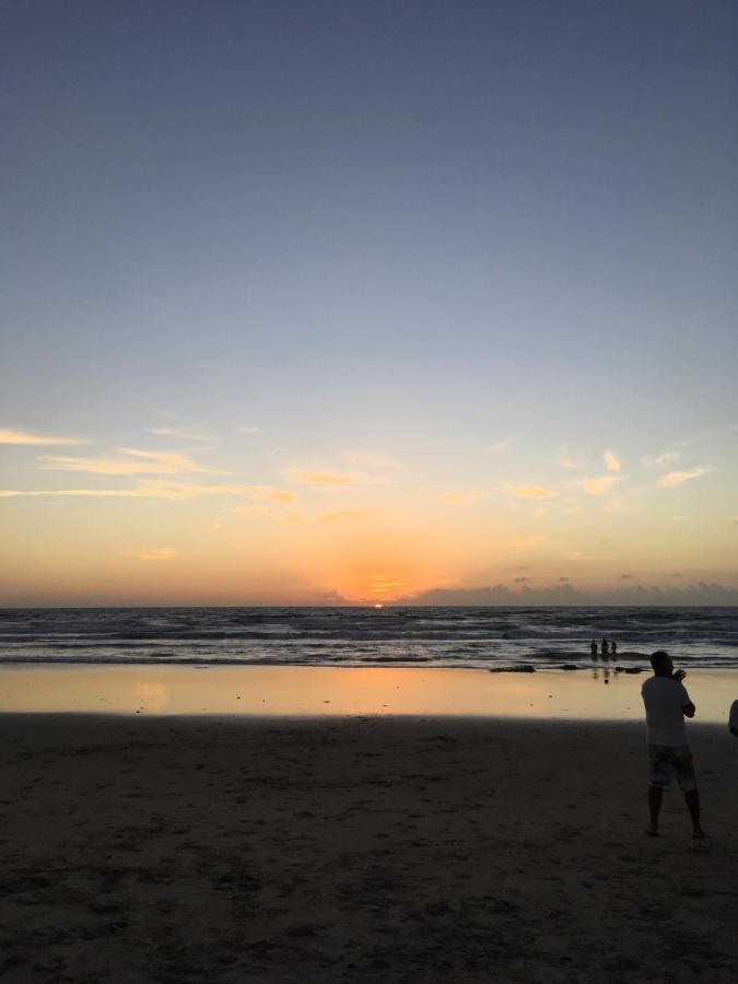 Chale Em Frente A Praia サルバドール エクステリア 写真